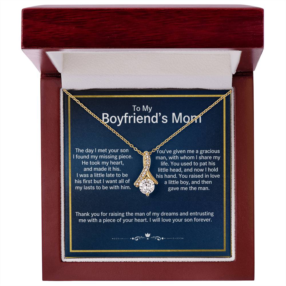 To My Boyfriends Mom, Alluring Beauty Necklace